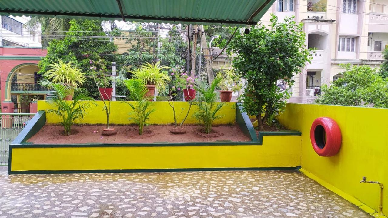 Kushi Homestay Guest House Visakhapatnam Bagian luar foto